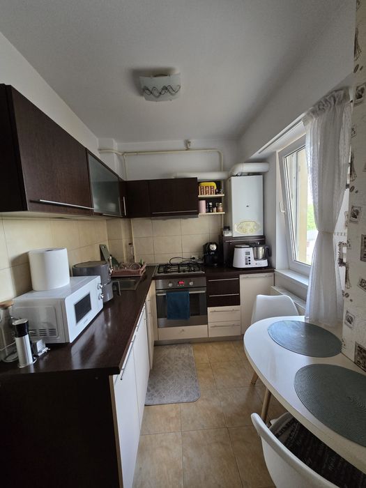 Închiriez apartament 2 CD G Enescu