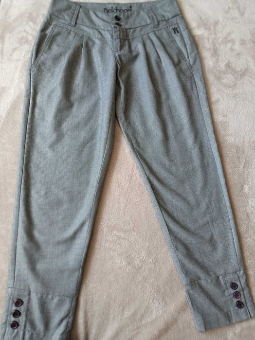 Дамски елегантен панталон 3/4, размер S/М