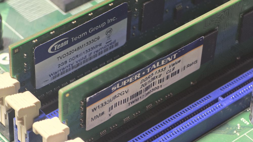 [Продажа] MSI MS-7613 + Intel i3 550