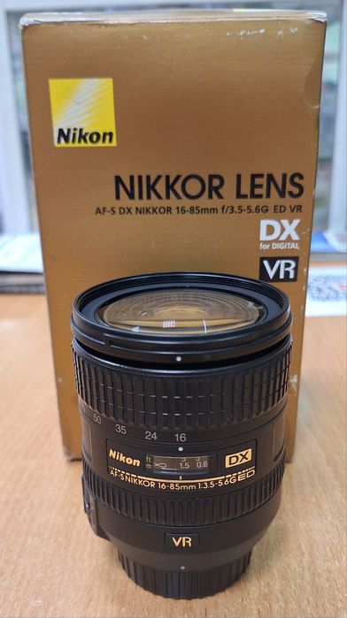 Nikkor AF-S 16-85mm VR (отличный зум объектив с широким углом,стаб)