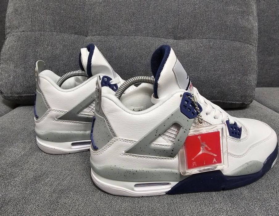 Nike Jordan 4 nr 36 int 23 cm preț 400 lei