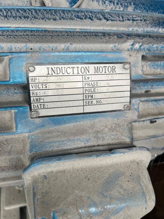 Компрессор мощный почти новый