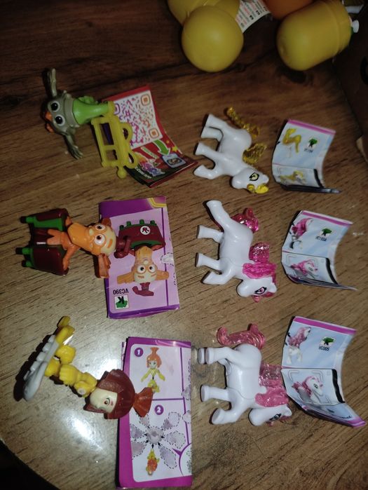 Продам игрушки от киндера