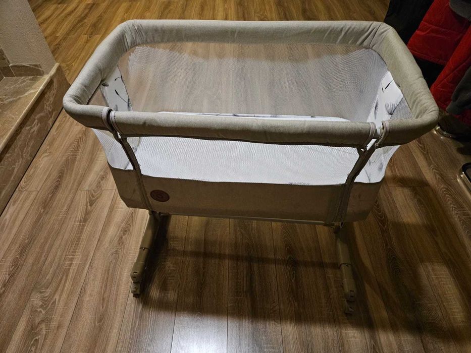 Vând : carucior, landou, scoică plus pătuț!