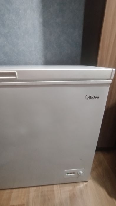 Продам морозильник