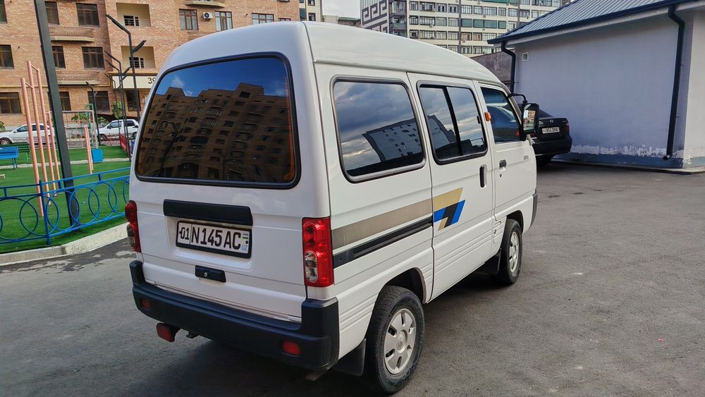 Chevrolet damas delux