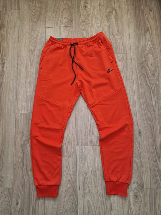 Страхотно мъжко долнище NIKE размер S M L XL