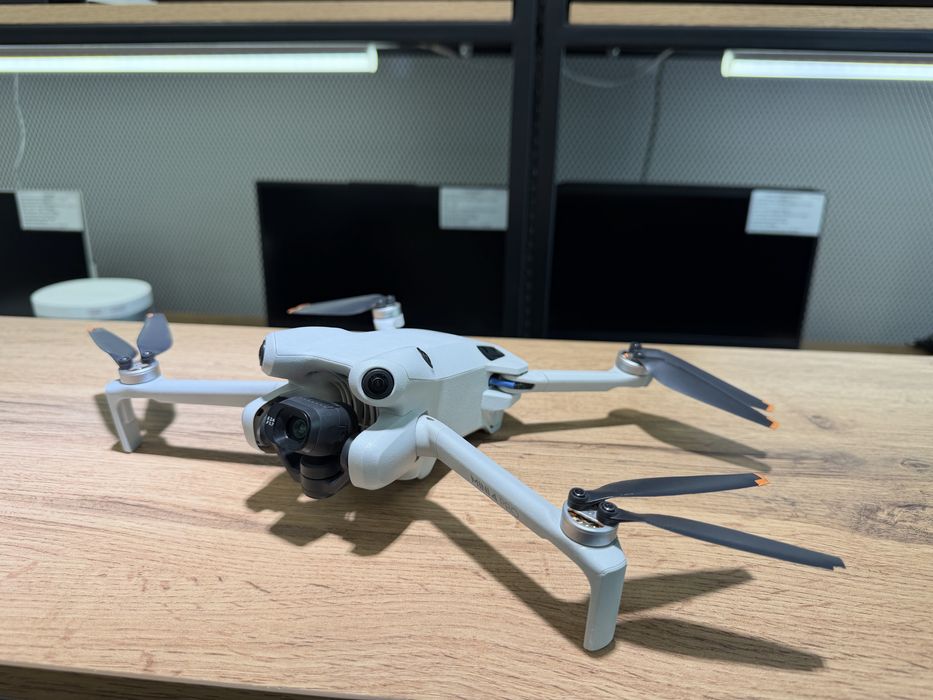 Дрон DJI Mini 4 Pro, сумка, пульт с экраном, 1 батарея, 1711/А10