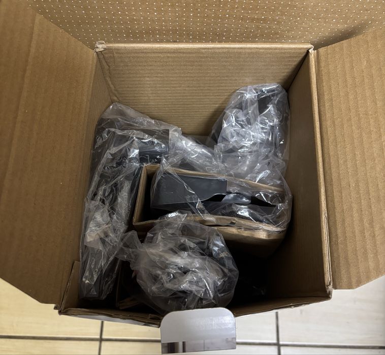 MDM vinde: Aspirator vertical SilverCrest SHAZS 16 A1.