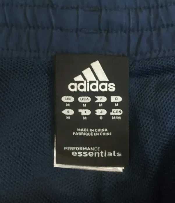 Pantaloni scurti Adidas Essentials
