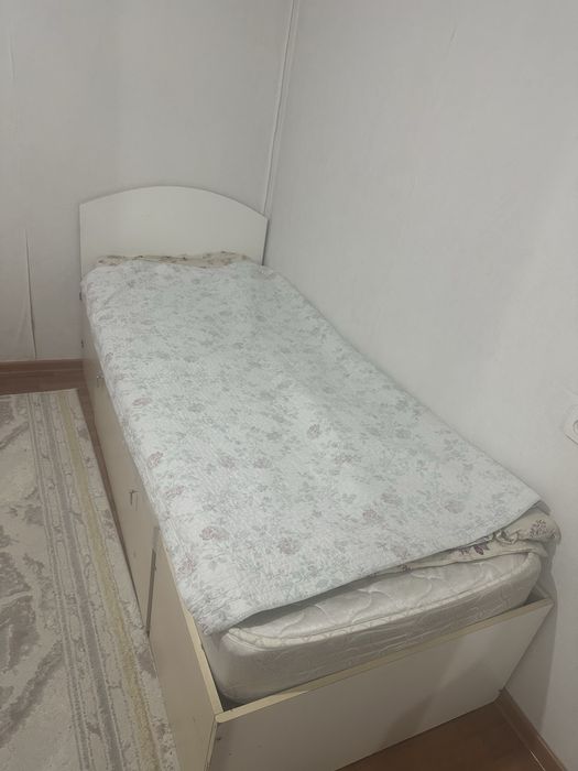 Односпальный кровать