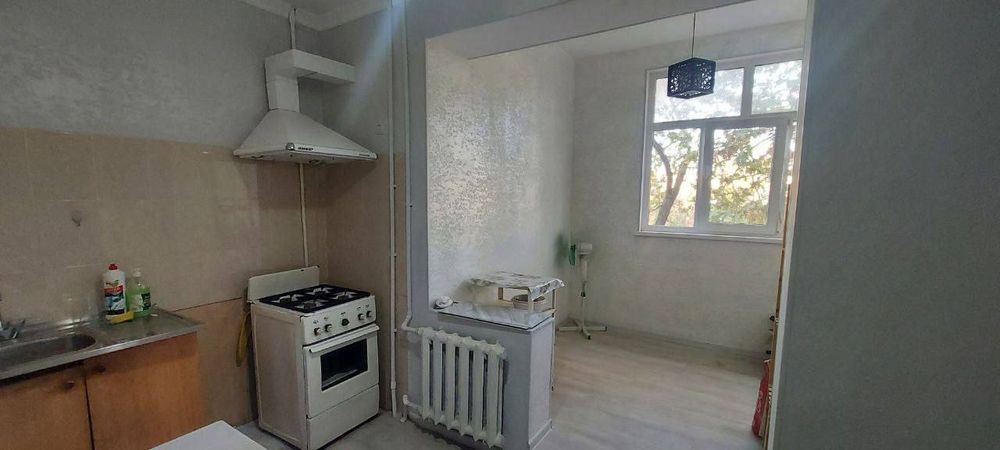 Куйлюк Массив 1 ( кирпичный дом) 2в3/3/4