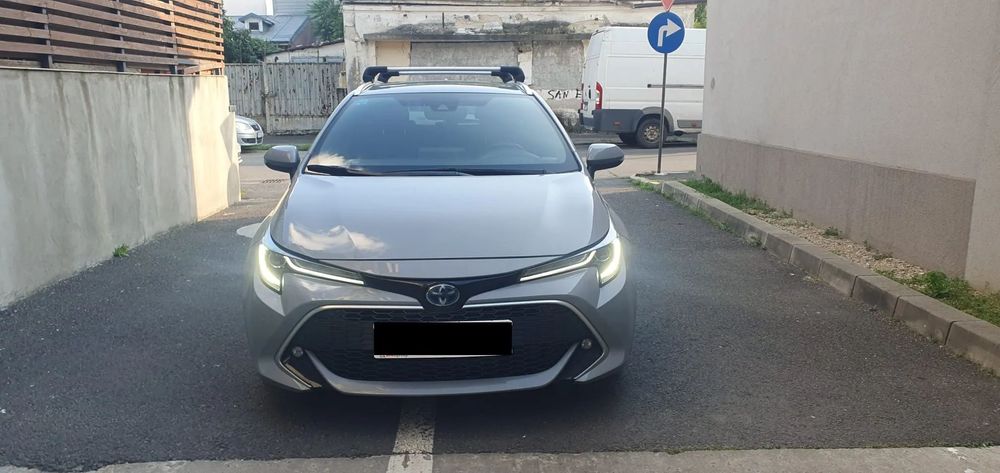 Toyota Corolla Toyota Corolla TS Exclusive Hybrid 2.0 HSD 178CP - primul proprietar