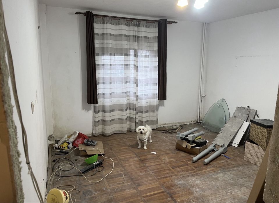 Vand garsoniera parter