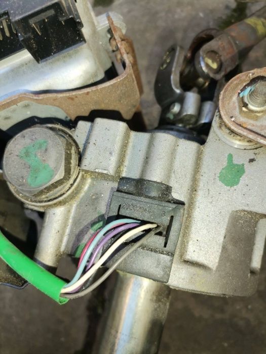 Кормилен прът с ел. усилвател за фиат 500/ ланчия муса и ипсилон