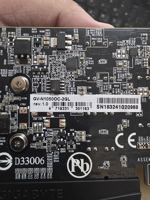 Видео карта GTX 1050, новая