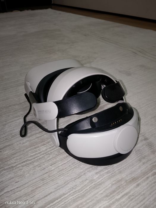 Продаю VR гарнитуру META QUEST 2 на 256 ГБ