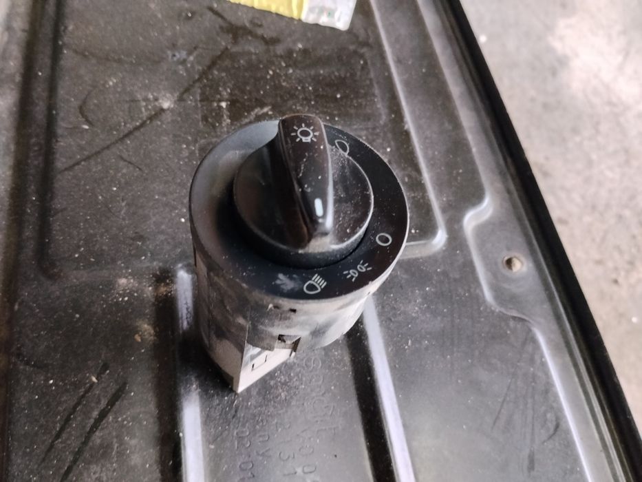 Bloc de lumini vw golf 4 bora passat