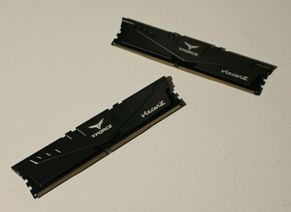 16GB RAM DDR4 3200MHz T Force Vulcan Z