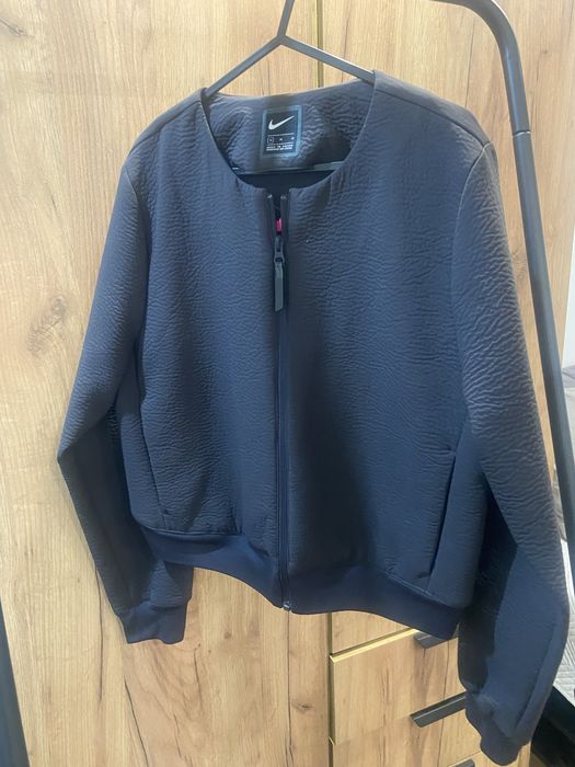 Пролетно яке Nike