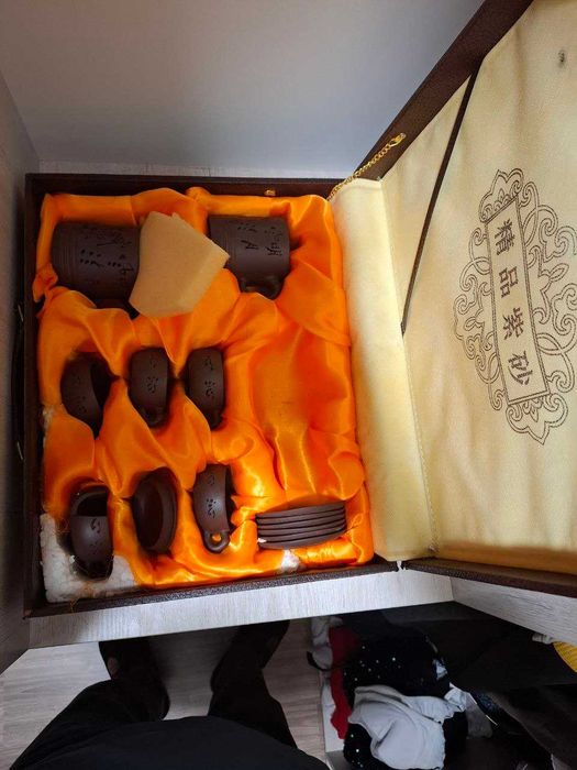 Чайный набор из исинской глины «Zisha» в подарочном футляре