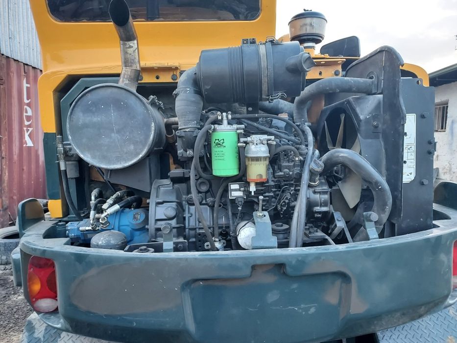 Hyundai 55w srochno sotiladi