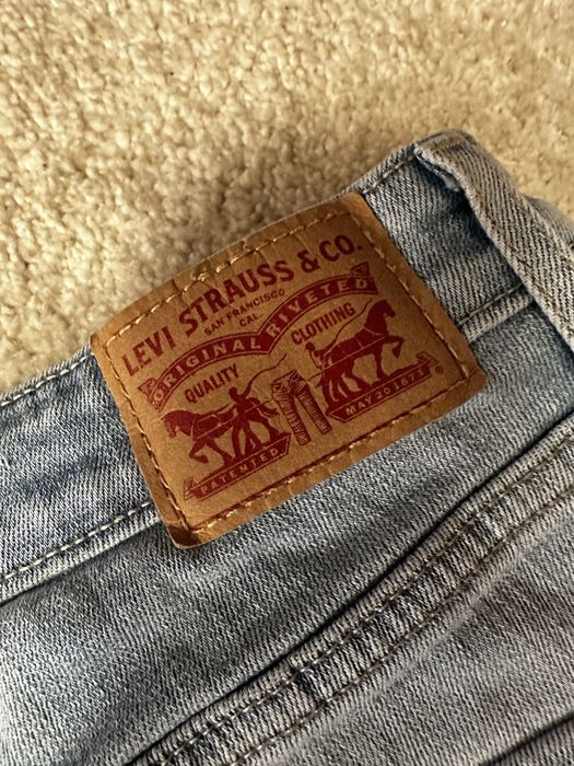 Blugi Levi’s 721 High Rise