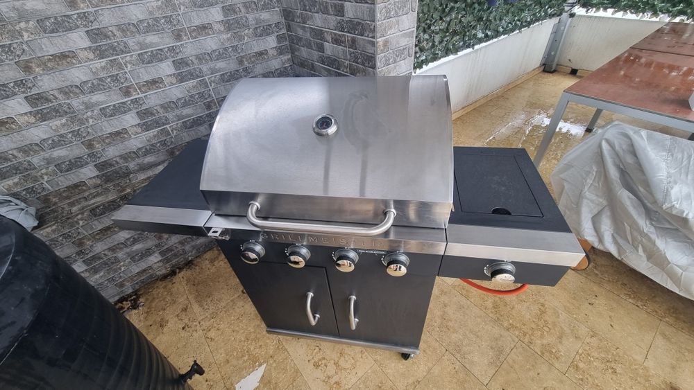 Grătar Gaz GrillMeister 4+1 arzătoare (include Husă TopCrown) - functional