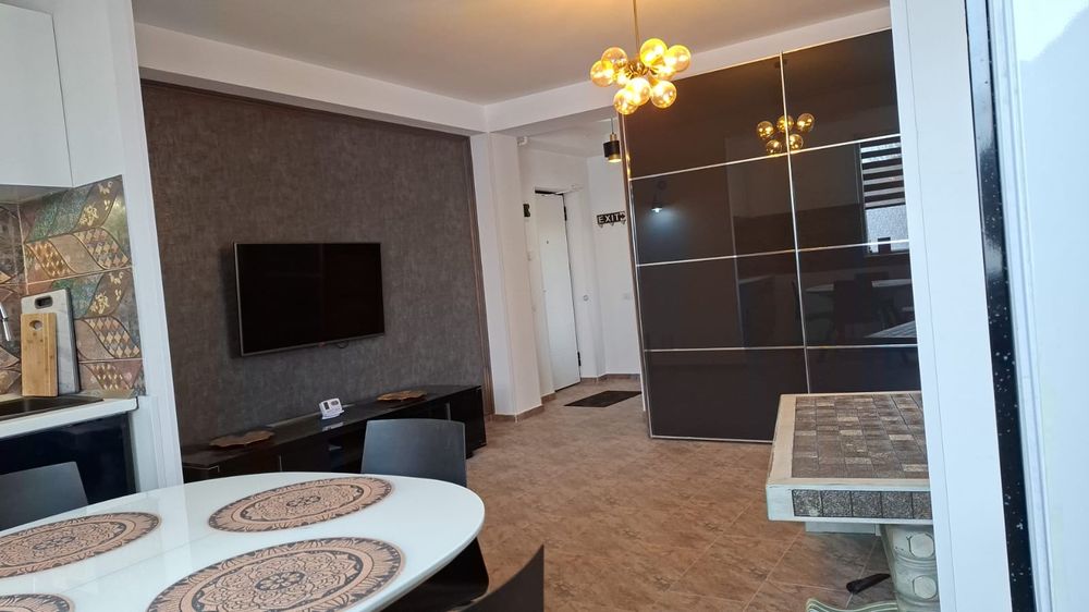 Fara comision,înch  2 camere,4 apart,et1  zona Spital fundeni