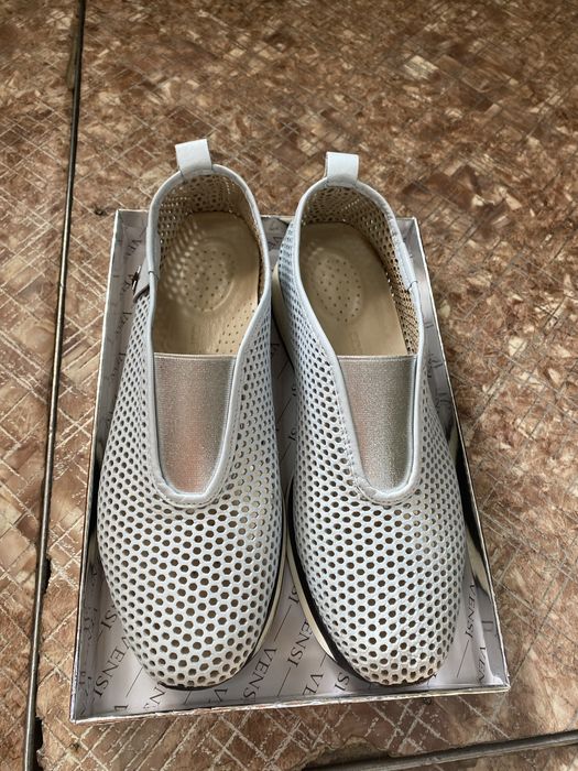 Лоферы женские летние