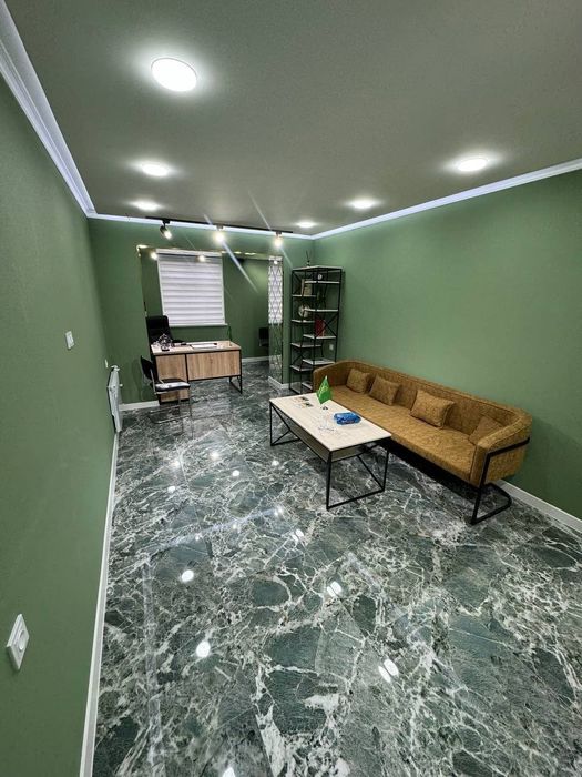 Продаётся евро офис 2/1/4 Чиланзар-23 вдоль дороги Фархадский рынок