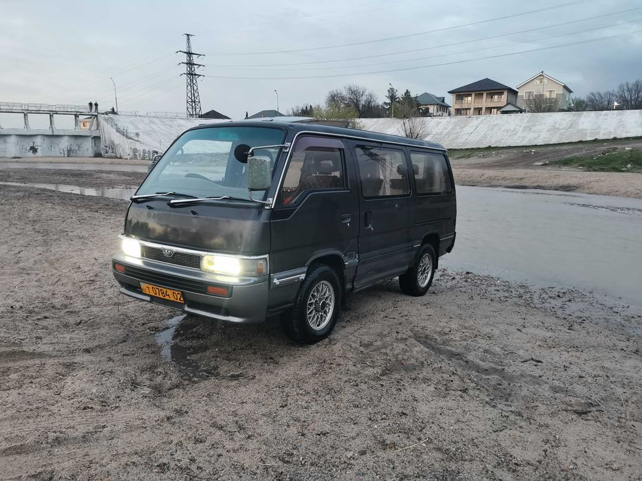 Nissan Caravan, Homy, Urvan 4WD TD27