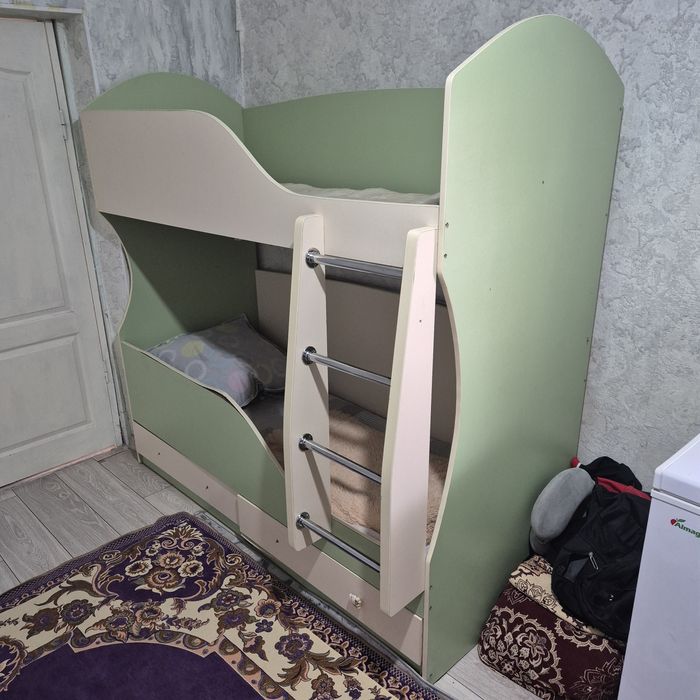 Детский кроват 2 этаж