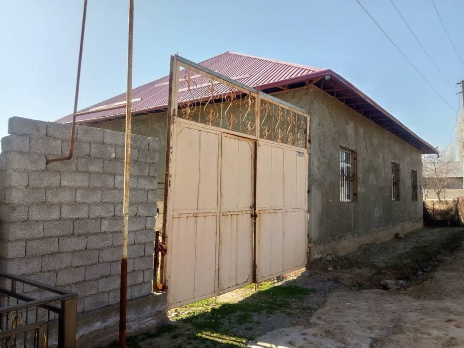 Azadbashda uy sotiladi.Srochno.Do'mga obmen ham bor.Kelishamiz