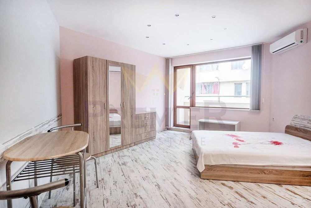 Дава се под наем Едностаен апартамент в Варна, Гръцка махала - 25 кв.м за 402.9 € - Снимка #2