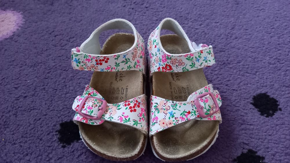 Детски обувки 22-24 номер