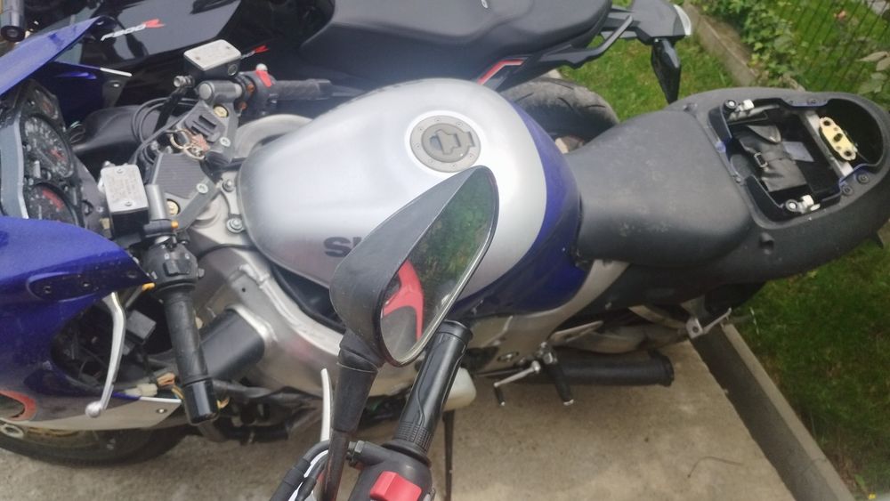 Dezmembrez Suzuki Gsxr 1300 Hayabusa model 1999-2007