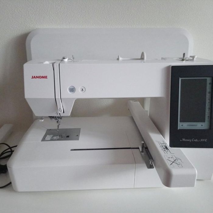 Janome Memory Craft 500 e