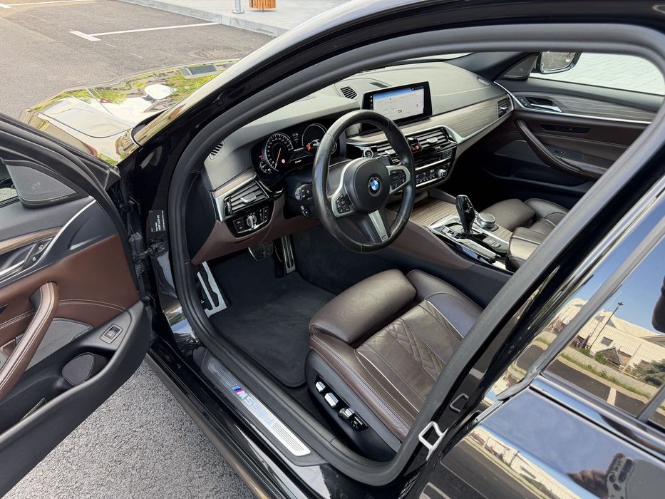 BMW M550 xdrive 400 cp 2018 135000 km