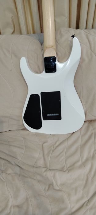 Електрическа китара Jackson JS 11