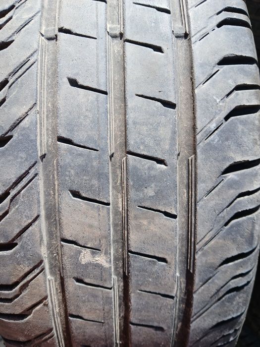 225 55 17  С  за бус Продават се 4 броя