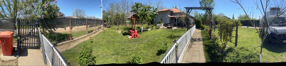 Vand casa + 2100 mp teren Frumusani