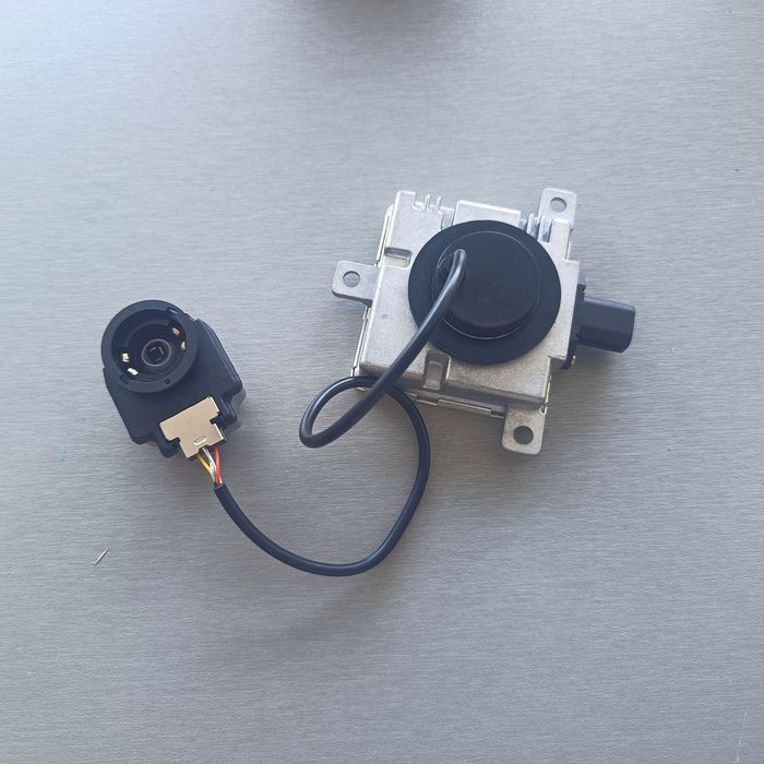 Баласт за фар  MAZDA 3, 6, CX-5, Outlander , CR-V , Civic , W3T21571