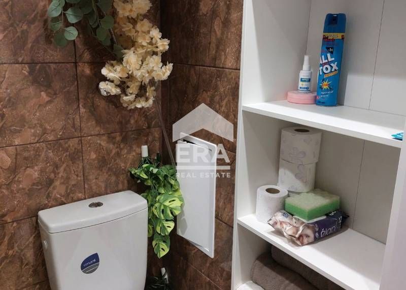 Дава се под наем Едностаен апартамент в к.к. Св.Св. Константин и Елена - 40 кв.м за 360 € - Снимка #9