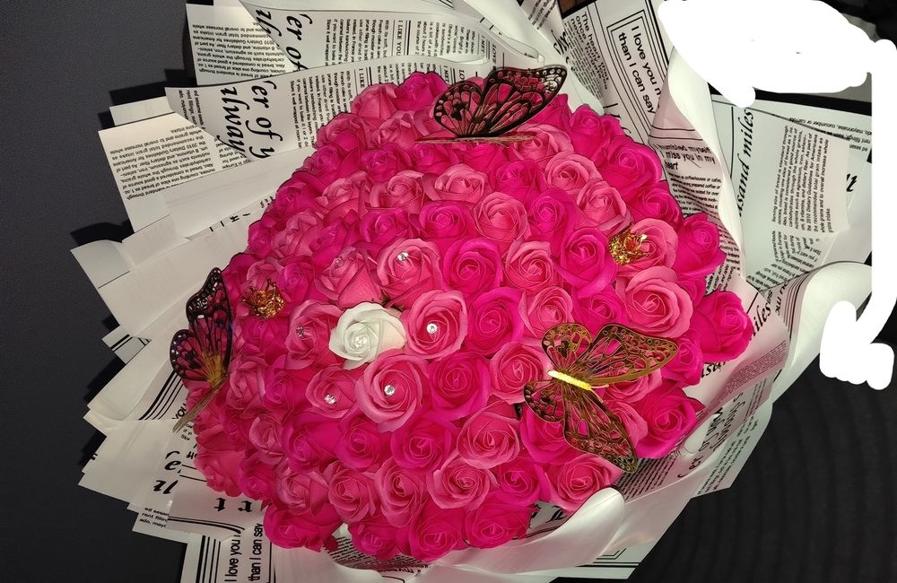 Buchet de 91 de trandafiri de săpun