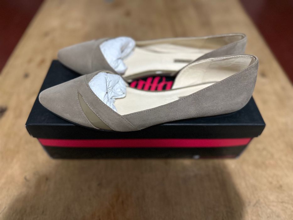 Продам туфли на плоской подошве