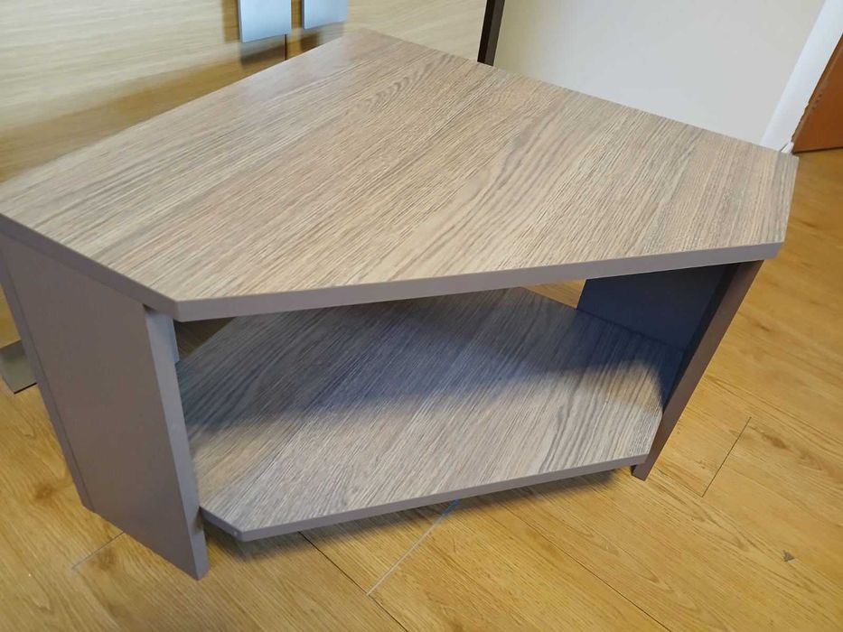 Ъглово нощно шкафче