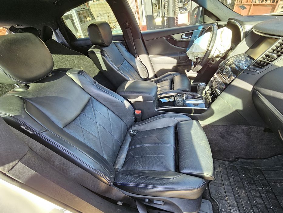 Infiniti Qx70c 3.0d На части