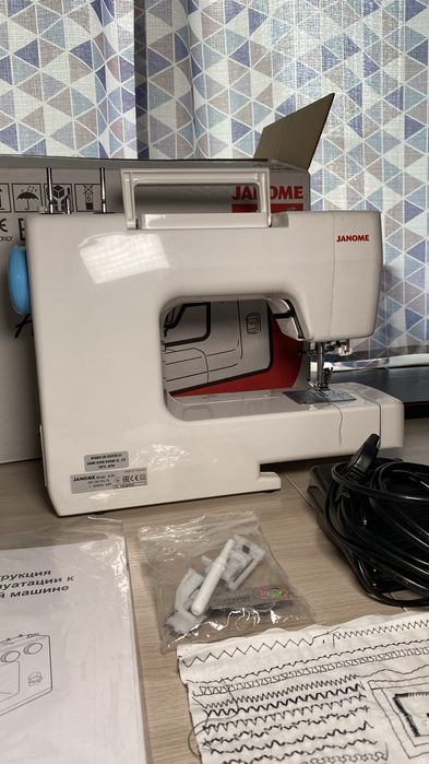 Швейная машинка Janome