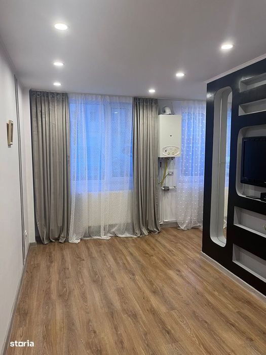 Garsoniera renovata la parter